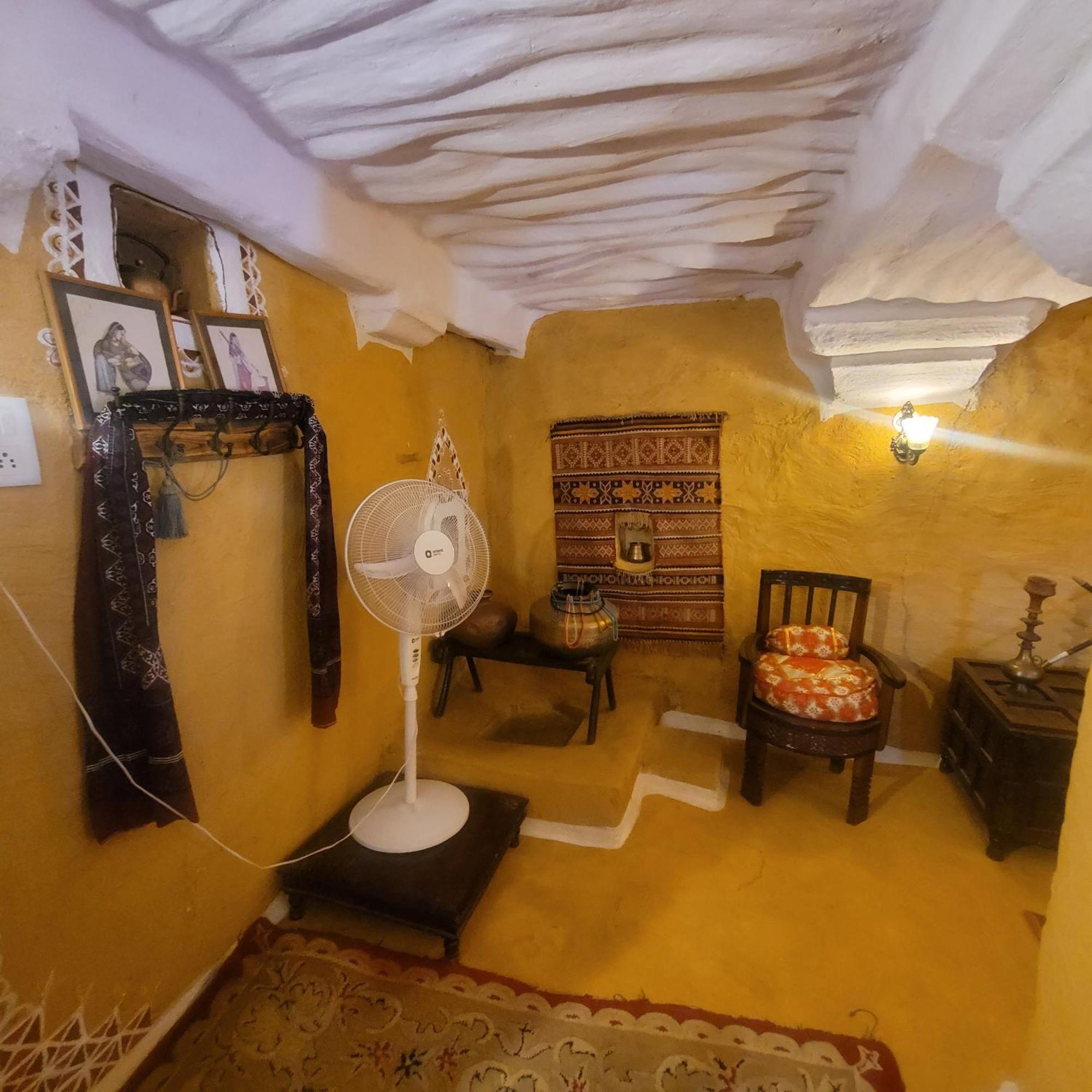 Hotel Desert Boy'S - Royal Stay On Fort Jaisalmer Exteriör bild