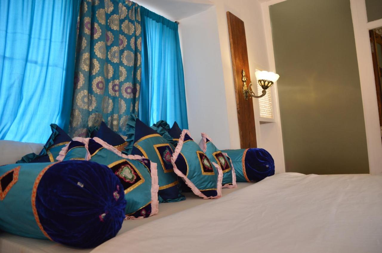 Hotel Desert Boy'S - Royal Stay On Fort Jaisalmer Exteriör bild