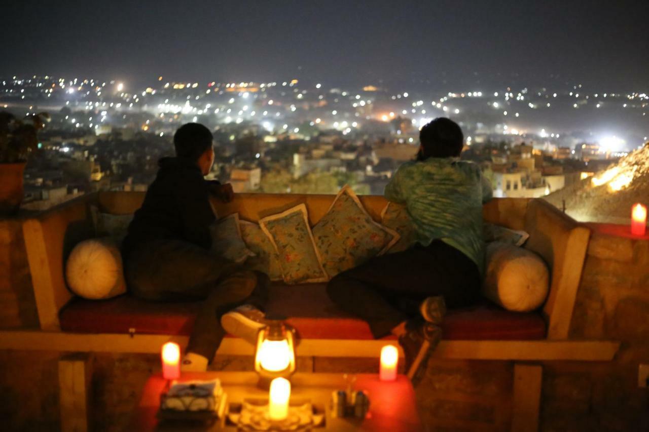Hotel Desert Boy'S - Royal Stay On Fort Jaisalmer Exteriör bild